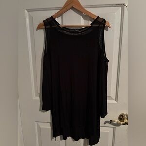 Kim & Cami Black Cold Shoulder Top